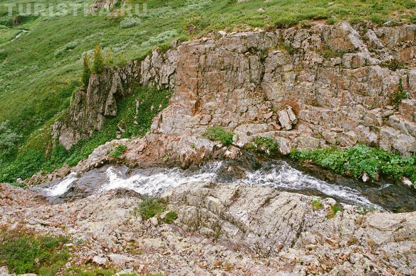 Водопад Кулядын сверху