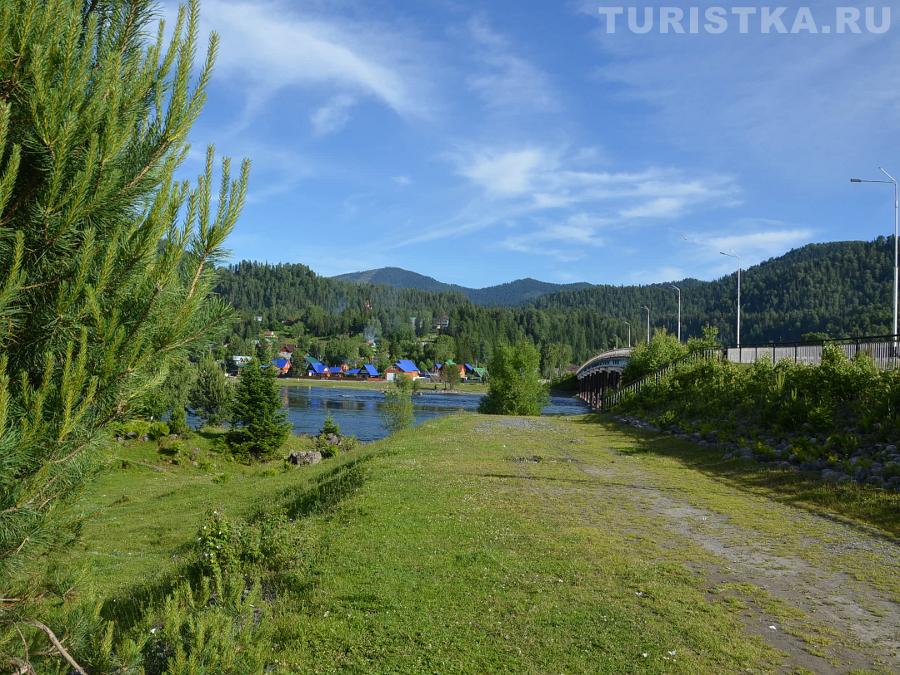 Село Артыбаш на Телецком озере