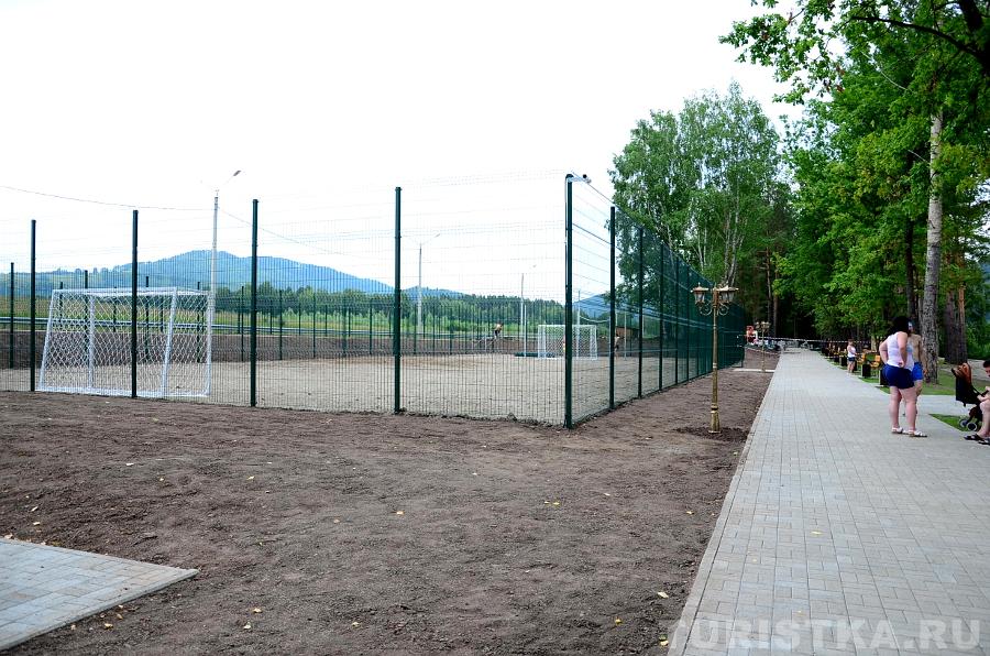 Поле для футбола